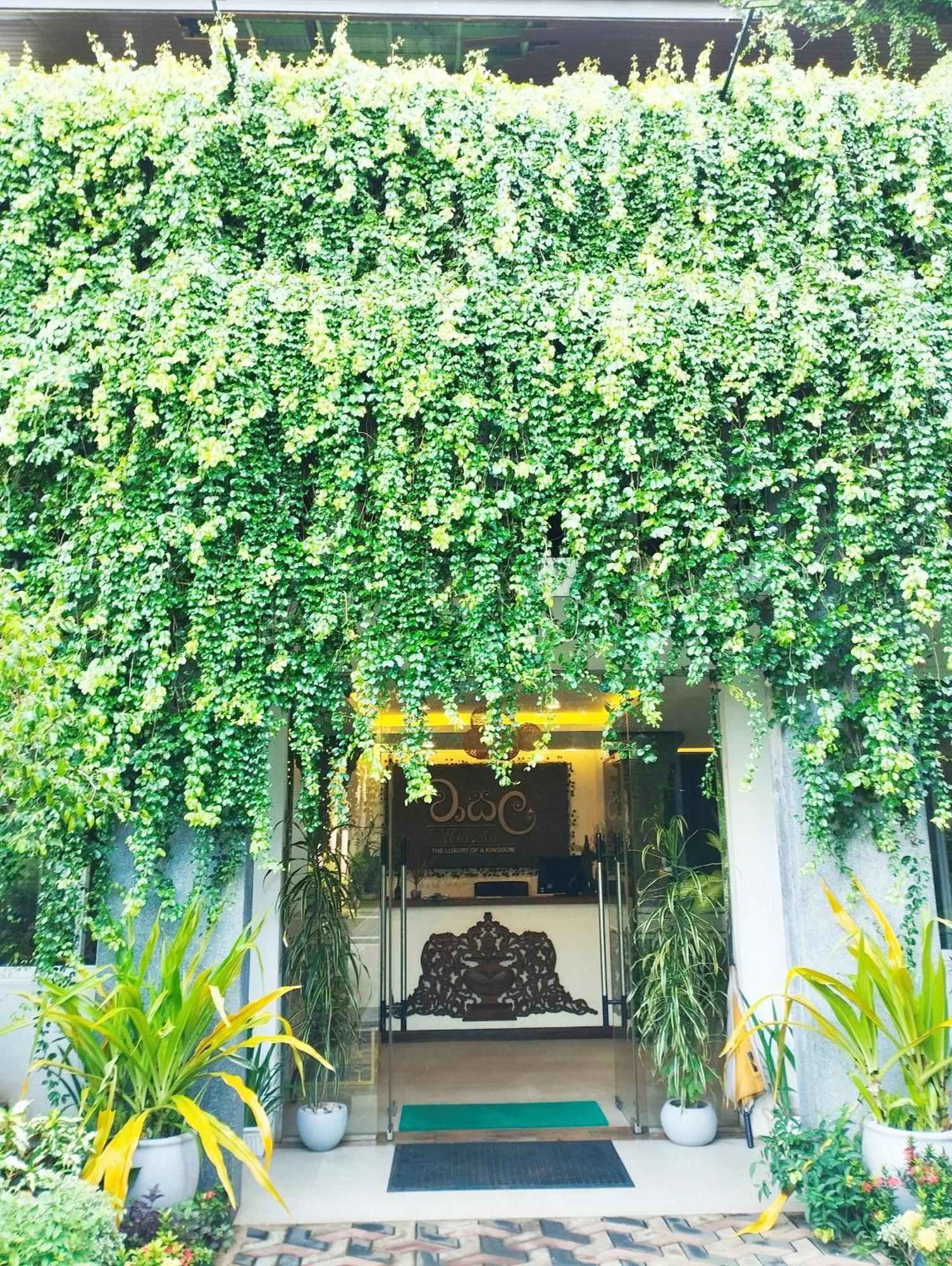 Hotel Waasala Leisure à Anurâdhapura Extérieur photo
